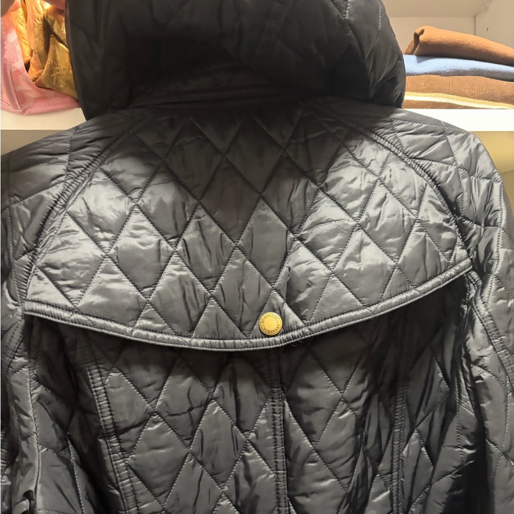 Burberry Quilted Black Performance Jacket with Gold-Tone Hardware - Picture 12 of 16